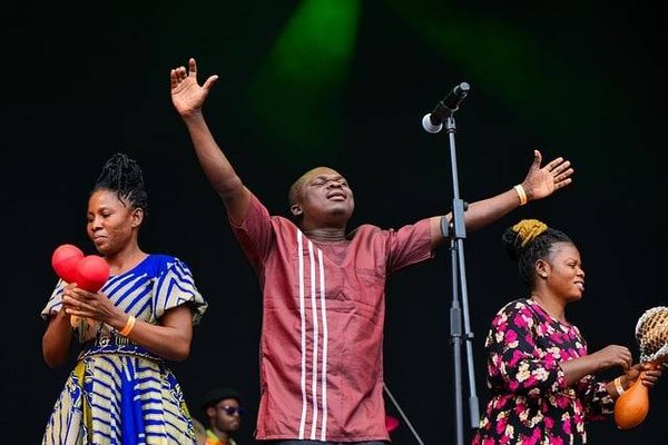 Les Chanteurs, Les Groupes Et Les Festivals De Musique Sénégalais Les Plus Populaires Et Reconnus