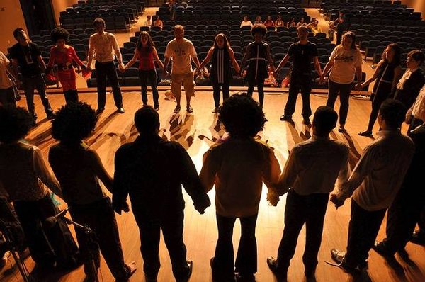 Quels sont les genres et les styles du théâtre sénégalais ?